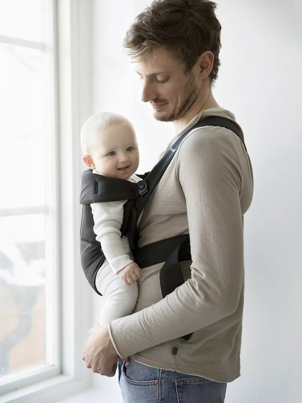 BabyBjörn Baby Woven Mini Carrier, Black by BabyBjörn